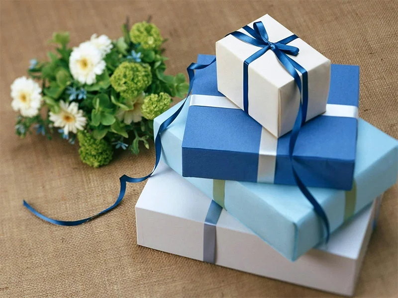 How to customize gifts for brand promotion?