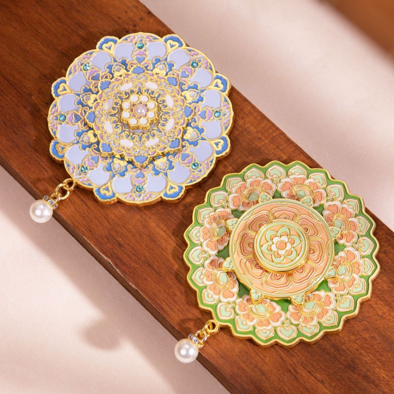 Custom Rotating Hollow‑Out Metal Fridge Magnets