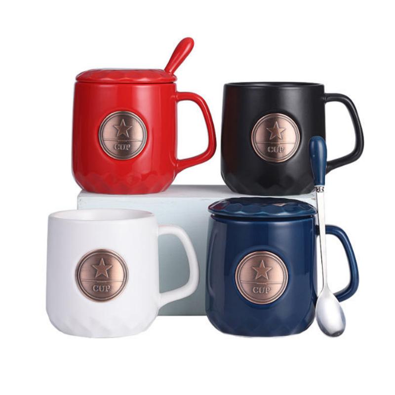 Star Metal Badge 400ml Ceramic Coffee Mug With Lid And Spoon